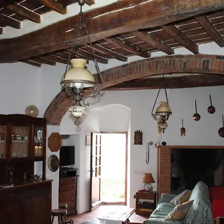 Castello Nagy Bed & Breakfast